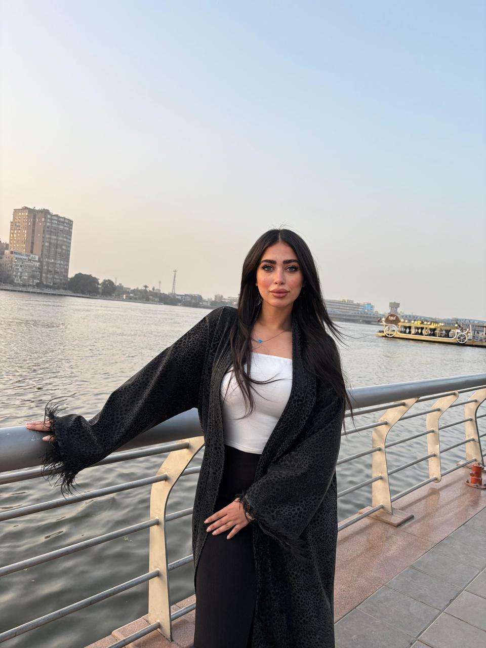 Klyr Black Kaftan with a Flowing Elegant Design for a Timeless Feminine Look - Image 3